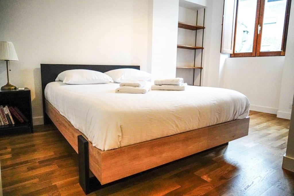 Ferienwohnung Le Rive Hugo • Elegance & Art De Vivre Châteauroux Exterior foto