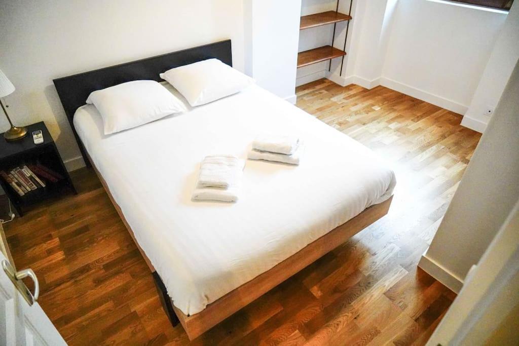 Ferienwohnung Le Rive Hugo • Elegance & Art De Vivre Châteauroux Exterior foto